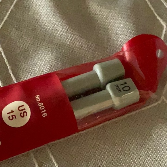 Charmin Needle - Picture 2 of 3